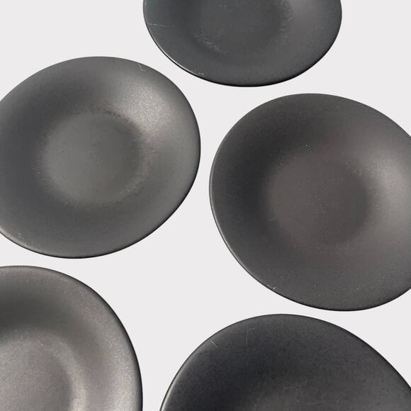 Pottery Barn Ellipse Saucer Dishes Set of 5 Black Made in Japan Stoneware 6" - Picture 5 of 10